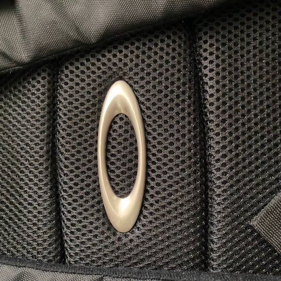 Rare Vintage 2000 Oakley Factory Pilot Utility Bag Red Collectible Backpack - Picture 6 of 16